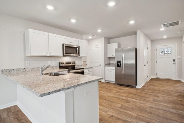 108 FIELDCREST LN, Staunton, VA 24401