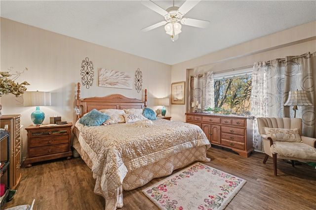 16 Monikie Drive, Bella Vista, AR 72715