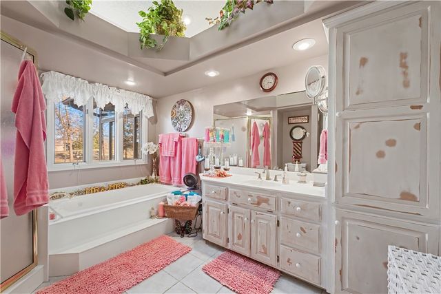 16 Monikie Drive, Bella Vista, AR 72715