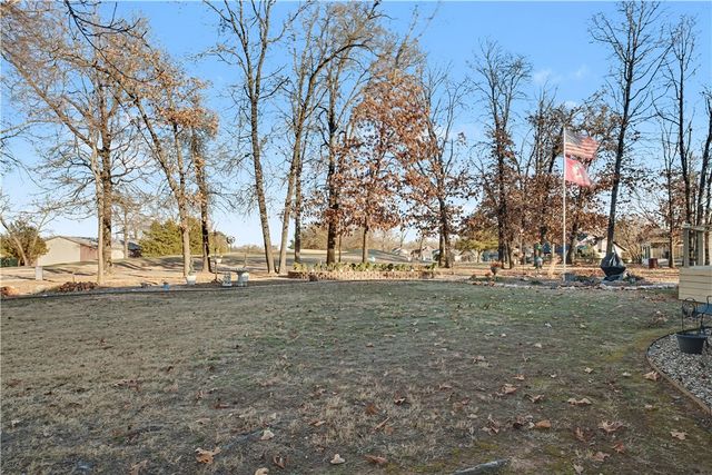 16 Monikie Drive, Bella Vista, AR 72715