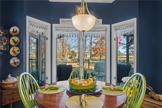 16 Monikie Drive, Bella Vista, AR 72715