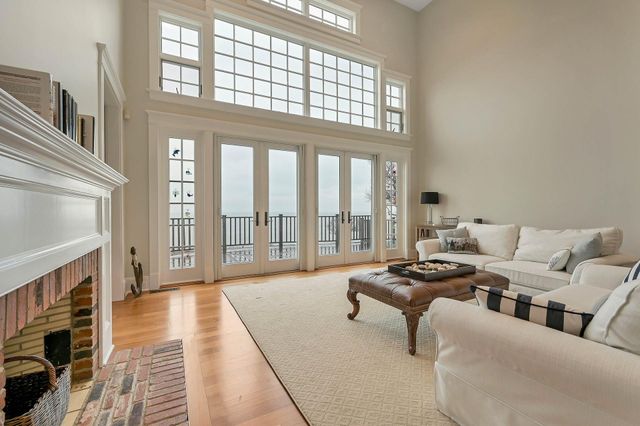 580 Lloyds Lane, Mattituck, NY 11952