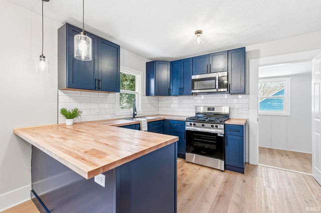 2317 Roger Street, South Bend, IN 46628