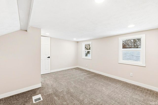 2317 Roger Street, South Bend, IN 46628