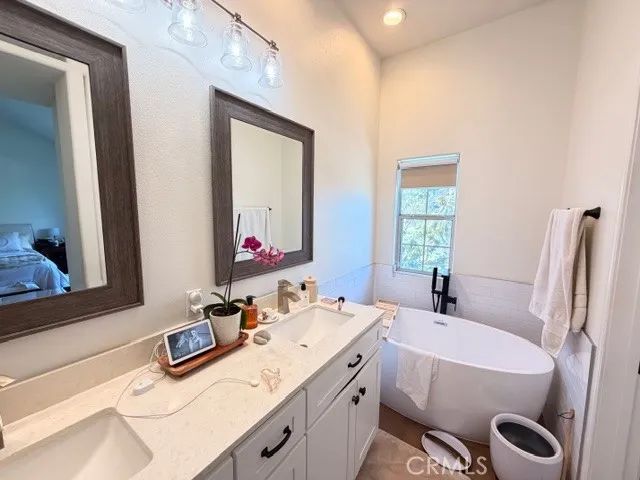 2942 Ballesteros, Tustin, CA 92782