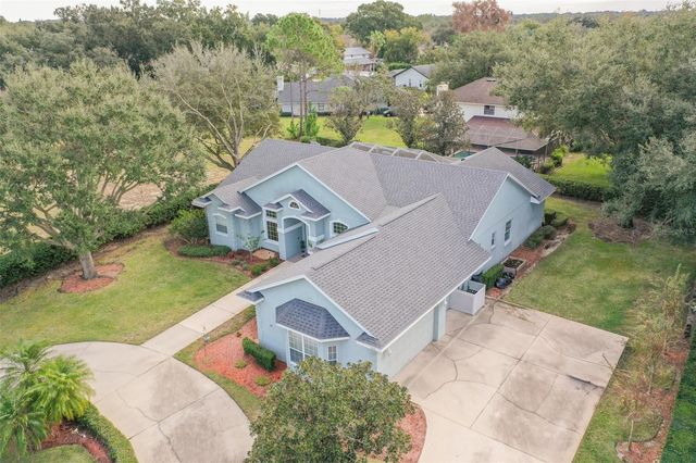 304 LOCHEN CIRCLE SE, Winter Haven, FL 33884