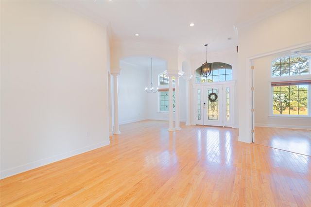 304 LOCHEN CIRCLE SE, Winter Haven, FL 33884