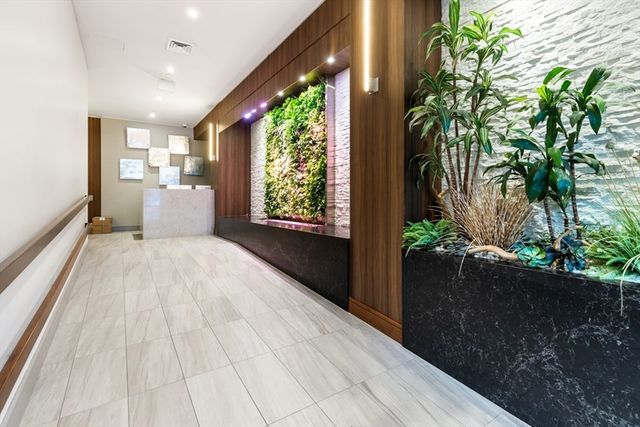 121 Portland St 902, Boston, MA 02114