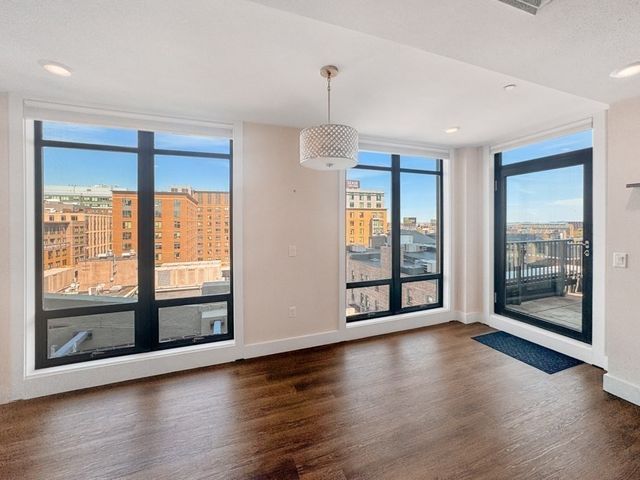 121 Portland St 902, Boston, MA 02114