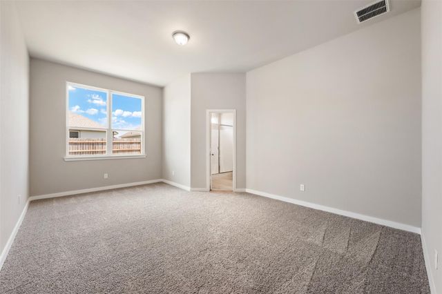 133 Walk Way DR, Jarrell, TX 76537