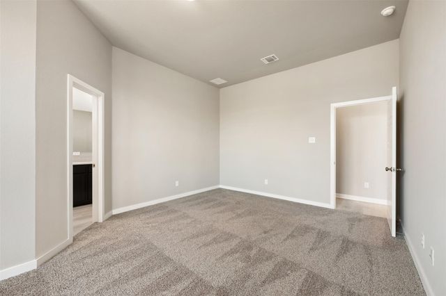 133 Walk Way DR, Jarrell, TX 76537