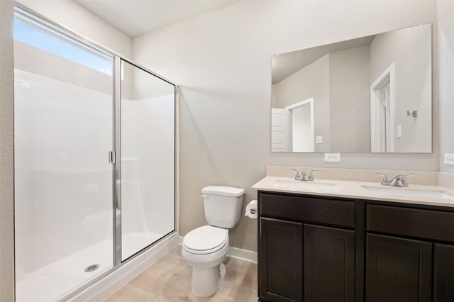 133 Walk Way DR, Jarrell, TX 76537