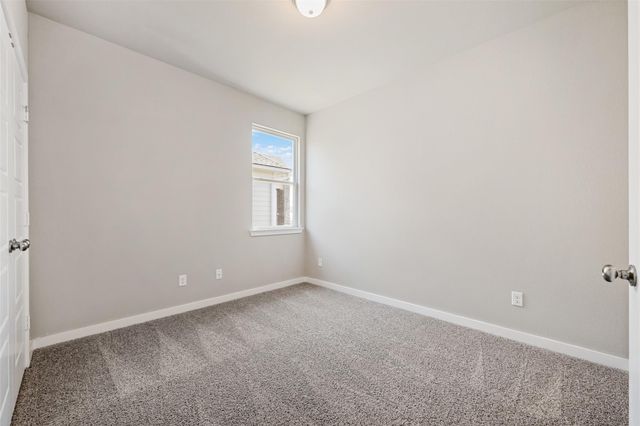 133 Walk Way DR, Jarrell, TX 76537