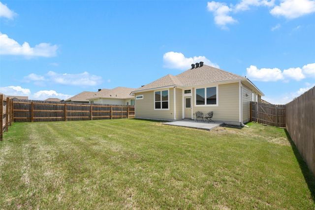 133 Walk Way DR, Jarrell, TX 76537
