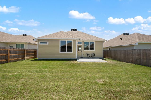133 Walk Way DR, Jarrell, TX 76537