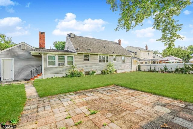 446 E 5th Ave, Roselle Boro, NJ 07203