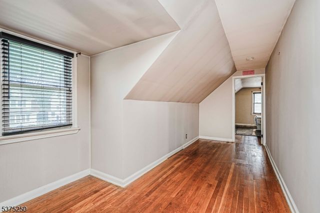 446 E 5th Ave, Roselle Boro, NJ 07203