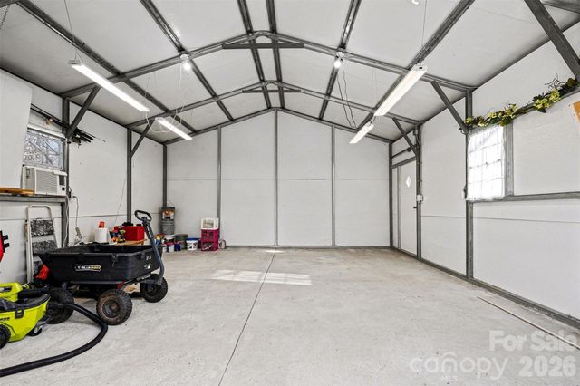 909 Woodland Forest Drive, Waxhaw, NC 28173