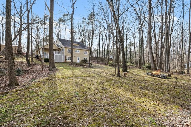 909 Woodland Forest Drive, Waxhaw, NC 28173