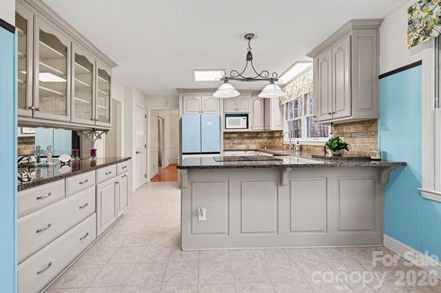 909 Woodland Forest Drive, Waxhaw, NC 28173