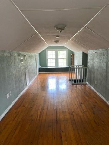 1004 Mccall Avenue, Conroe, TX 77301