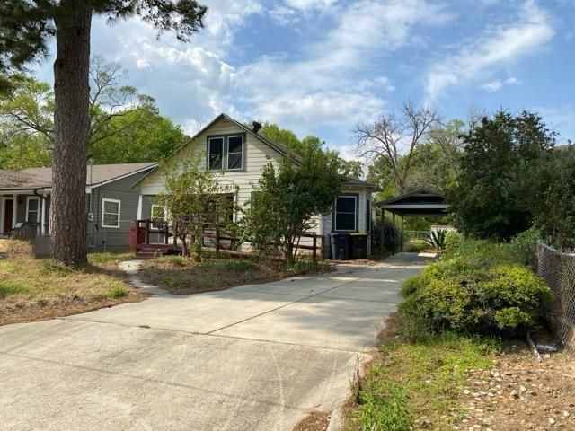 1004 Mccall Avenue, Conroe, TX 77301