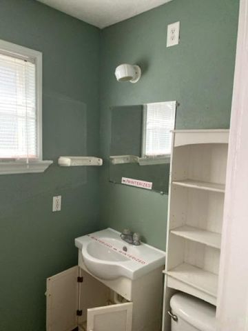 1004 Mccall Avenue, Conroe, TX 77301