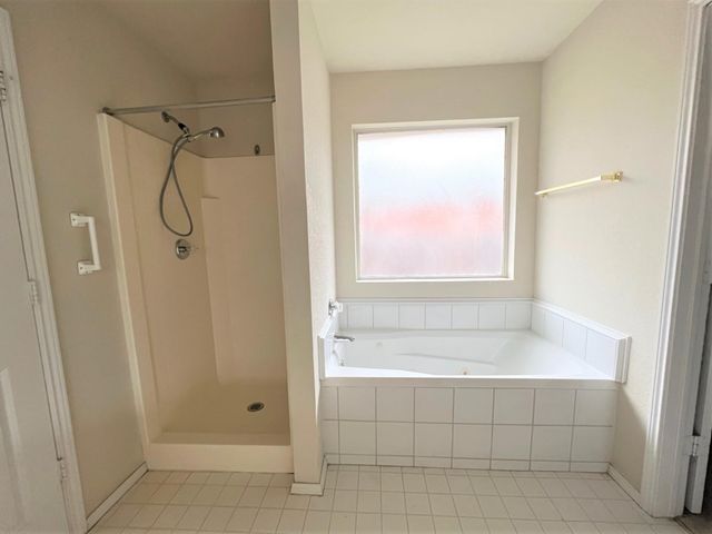 4720 Saint Thomas Place, Fort Worth, TX 76135