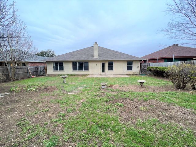 4720 Saint Thomas Place, Fort Worth, TX 76135