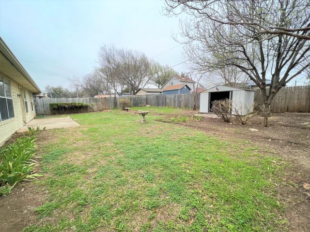4720 Saint Thomas Place, Fort Worth, TX 76135