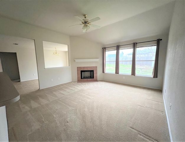 4720 Saint Thomas Place, Fort Worth, TX 76135