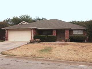 4720 Saint Thomas Place, Fort Worth, TX 76135