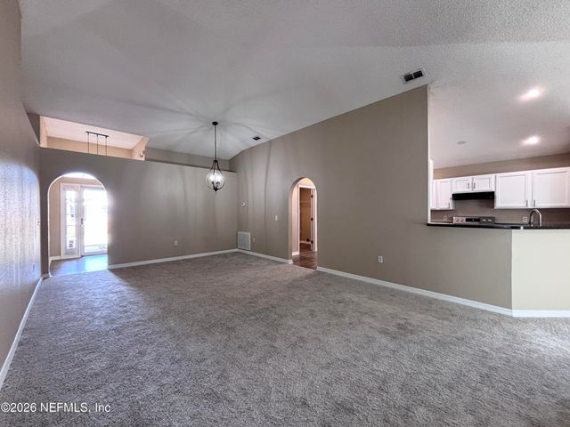 7332 GUM TREE Road, Jacksonville, FL 32244