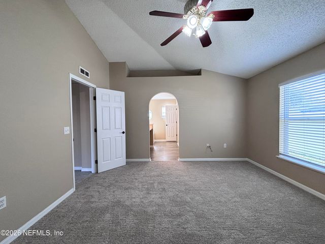 7332 GUM TREE Road, Jacksonville, FL 32244