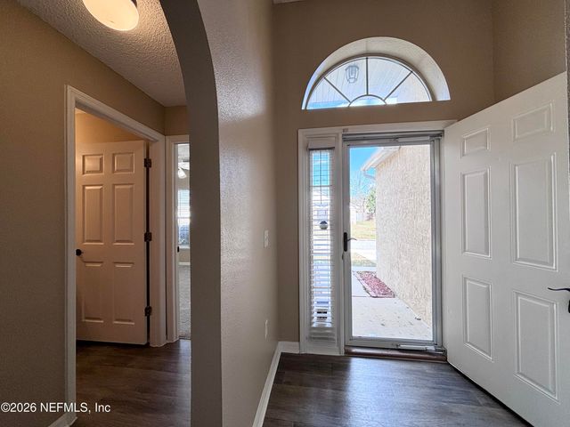 7332 GUM TREE Road, Jacksonville, FL 32244