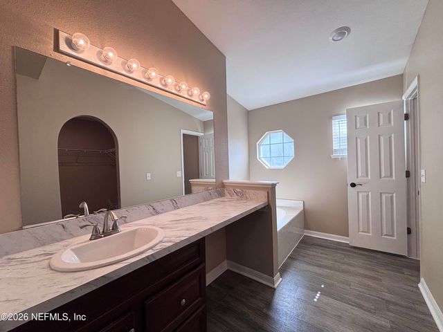 7332 GUM TREE Road, Jacksonville, FL 32244