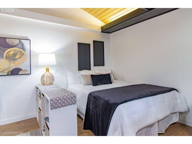 1682 HEMLOCK St, Eugene, OR 97404