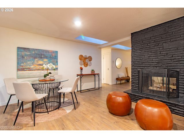 1682 HEMLOCK St, Eugene, OR 97404