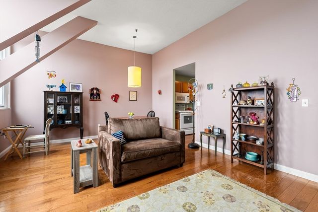 76 Elm Street PH 404, Boston, MA 02130