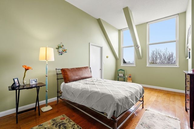 76 Elm Street PH 404, Boston, MA 02130