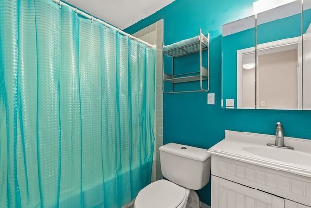 76 Elm Street PH 404, Boston, MA 02130