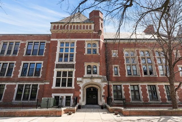 76 Elm Street PH 404, Boston, MA 02130