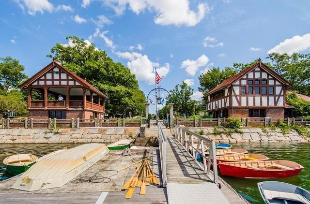 76 Elm Street PH 404, Boston, MA 02130