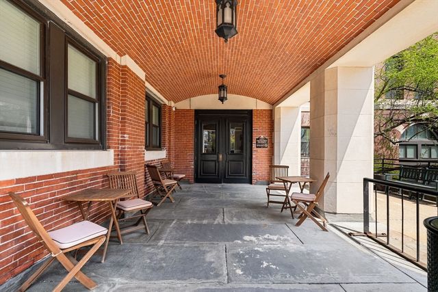 76 Elm Street PH 404, Boston, MA 02130