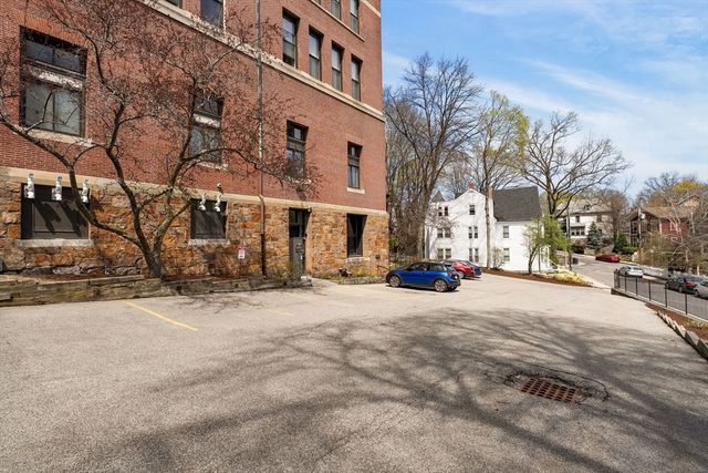 76 Elm Street PH 404, Boston, MA 02130