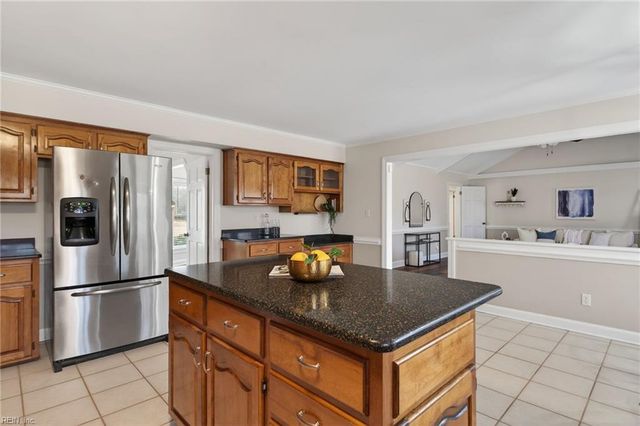 1432 Pine Grove LN, Chesapeake, VA 23321