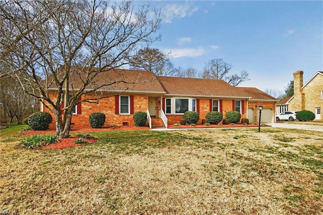 1432 Pine Grove LN, Chesapeake, VA 23321