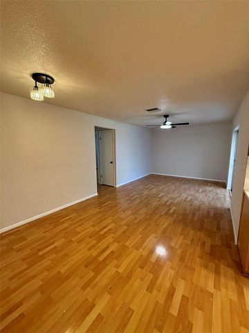 345 E ORANGE STREET, Altamonte Springs, FL 32701