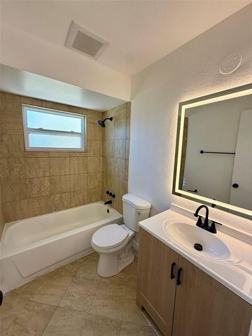 345 E ORANGE STREET, Altamonte Springs, FL 32701