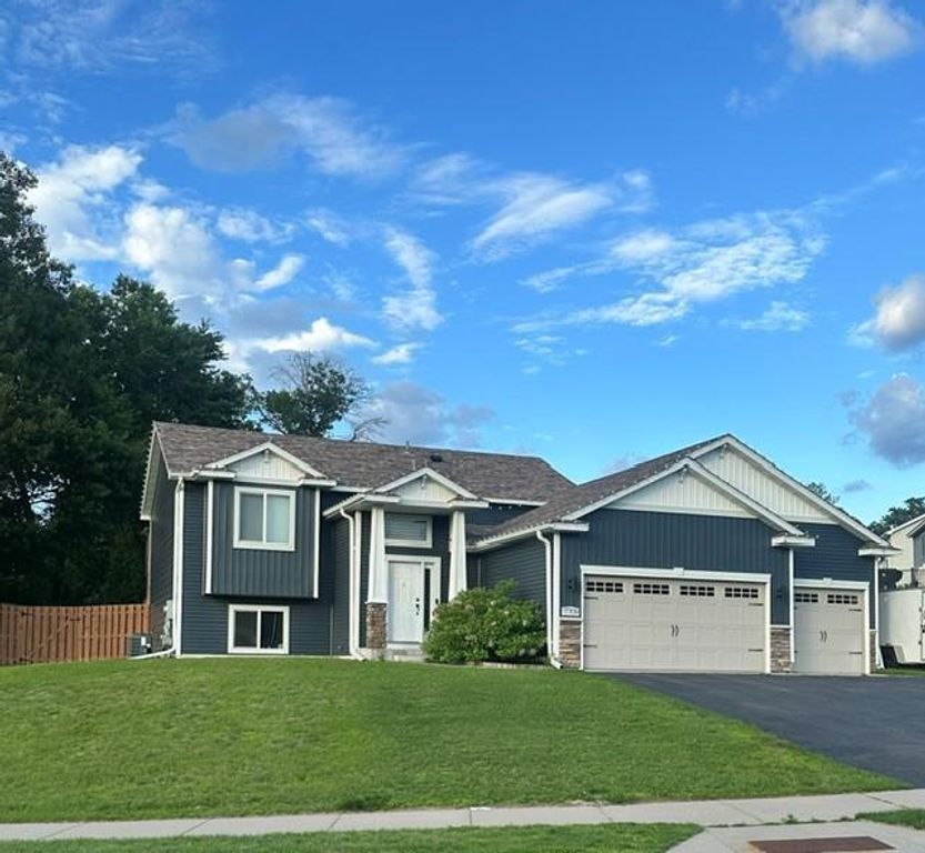 17709 Tyler Street NW, Elk River, MN 55330